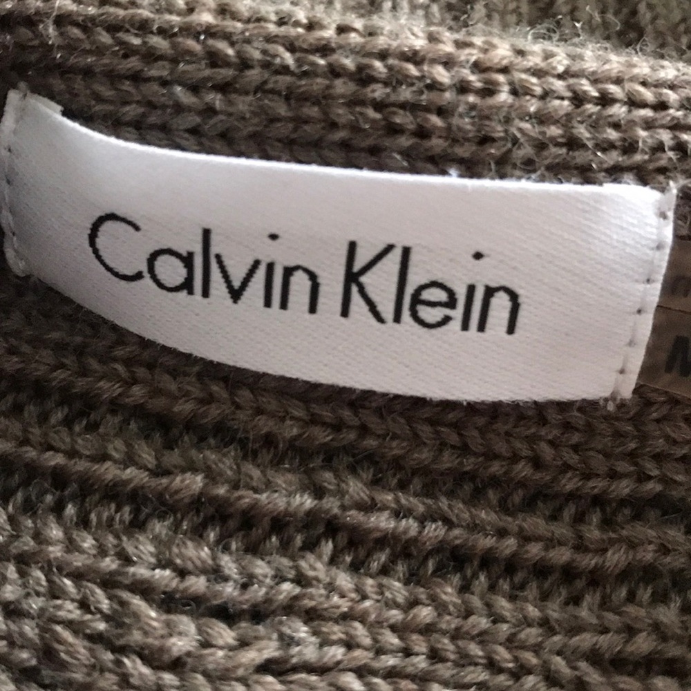 Brand new Calvin Klein dress. - Picture 4 of 6
